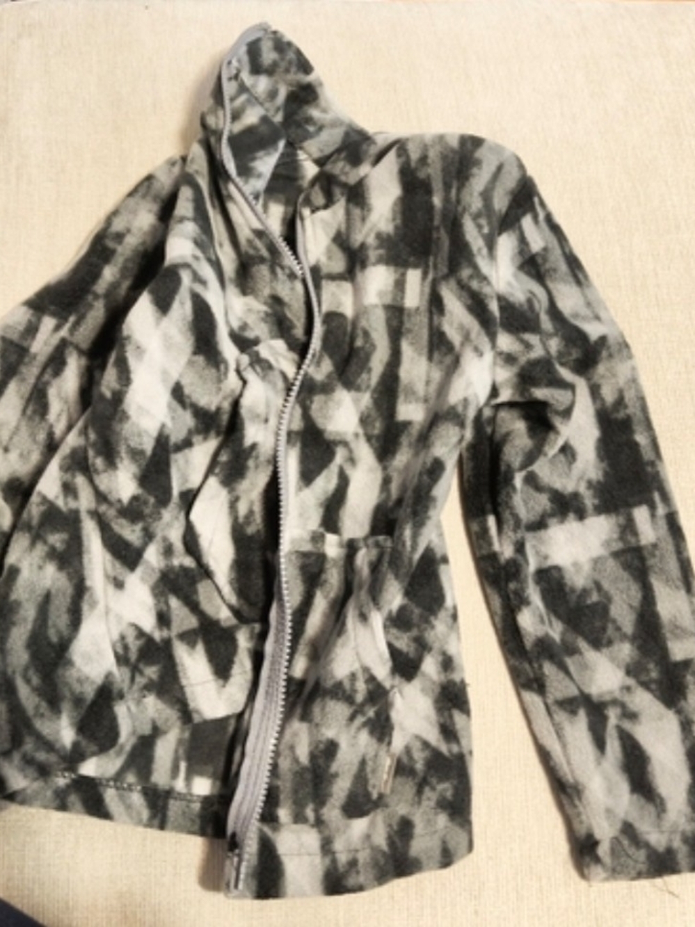 Boys Gray & Black Hooded Zip Jacket Size 5/6